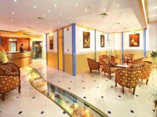Grand Seasons Kochi Exterior foto
