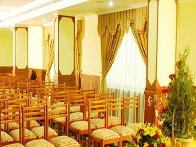 Grand Seasons Kochi Exterior foto
